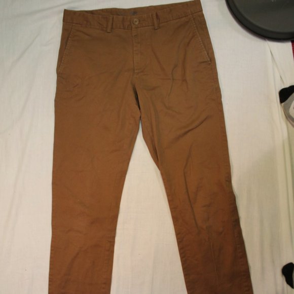 Old navy kaki pants 32x34 - Picture 1 of 4
